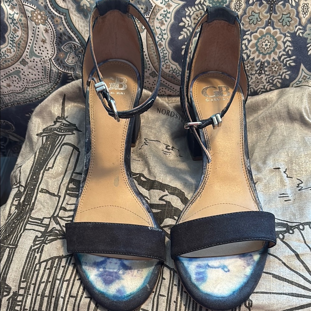 Gianni Bini dark blue Heels with Ankle Strap
